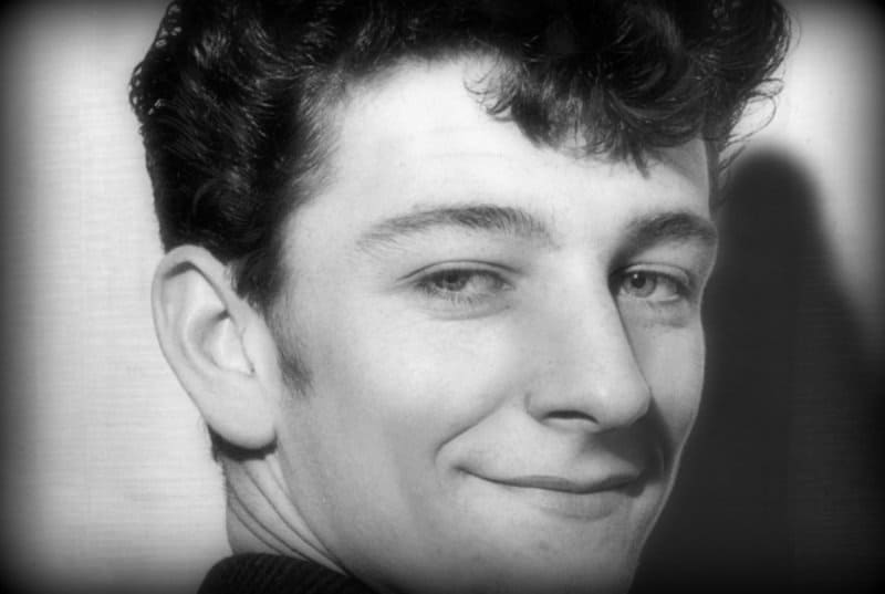 20 Musicians Who Died At The Age Of 27 - Page 5 of 5