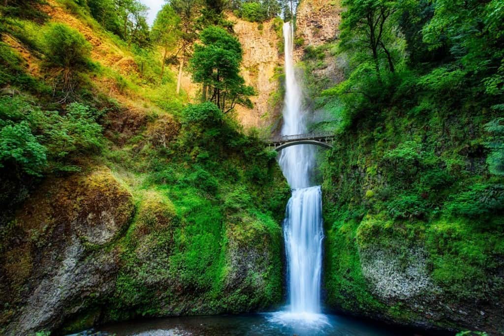 20 Of The Most Beautiful Waterfalls Across The World - Page 2 of 5