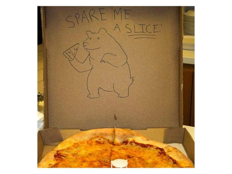 20 Hilarious Pizza Box Instructions That Turned Out Perfect