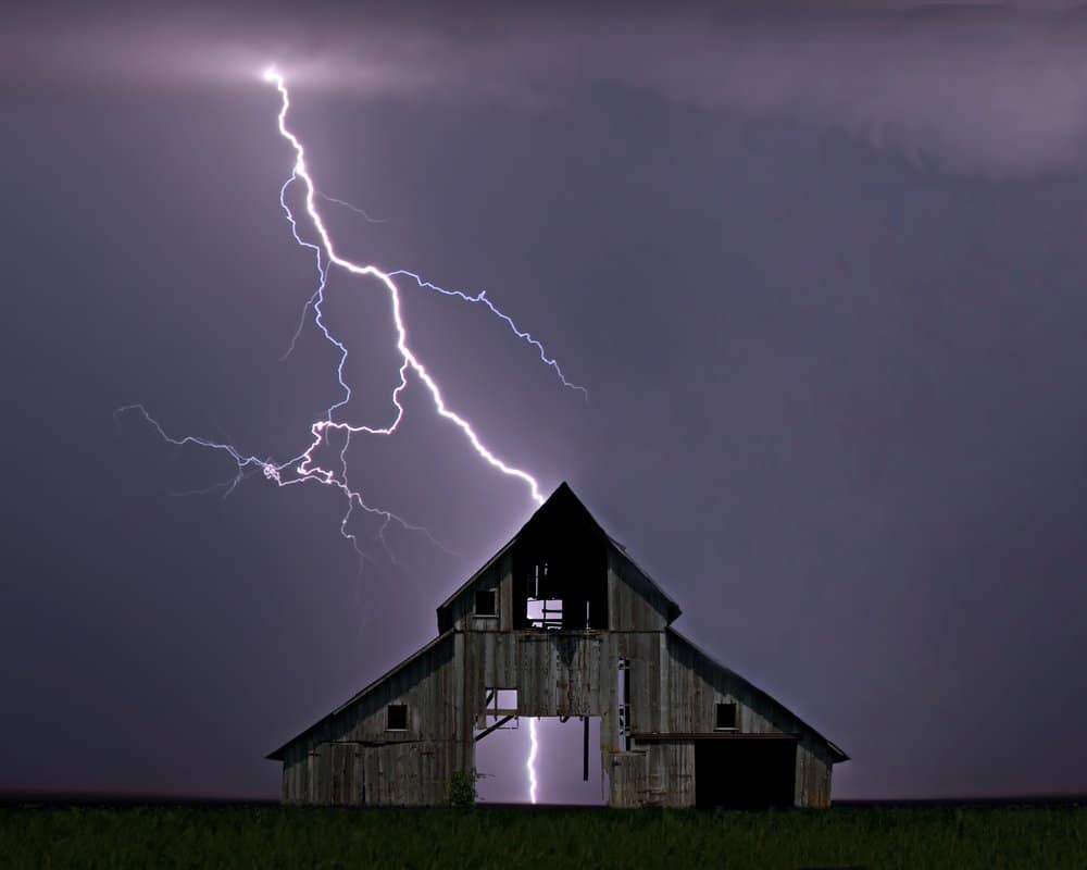 Can lightning go through houses? Rankiing Wiki Facts, Films, Séries