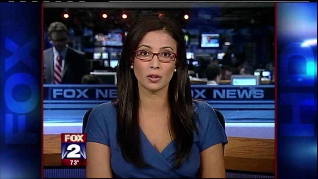 Top 10 Hottest Female News Anchors In The World 2017