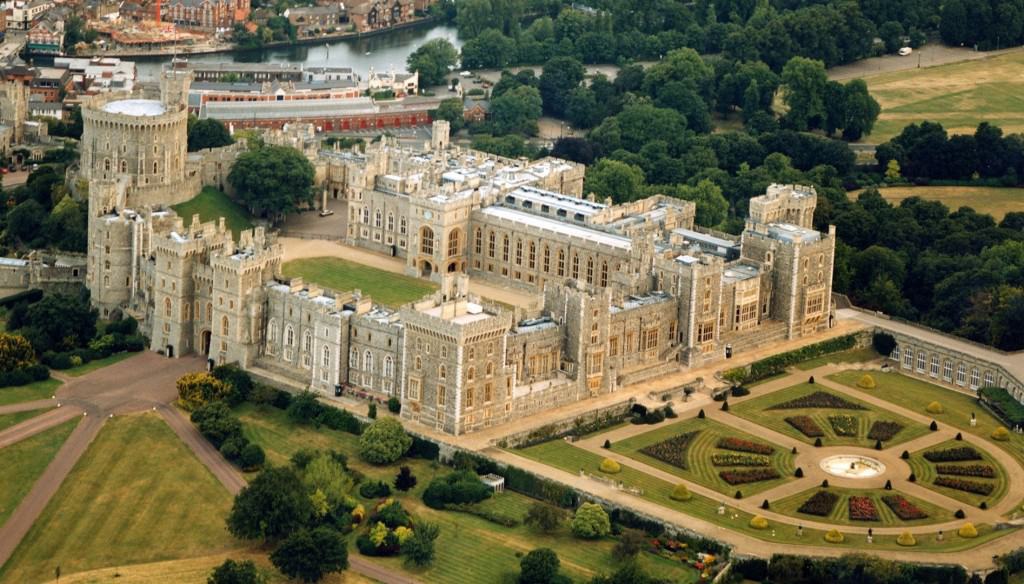 10 Of The Gest And Most Beautiful Castles In World Page 3 Windsor Castle England