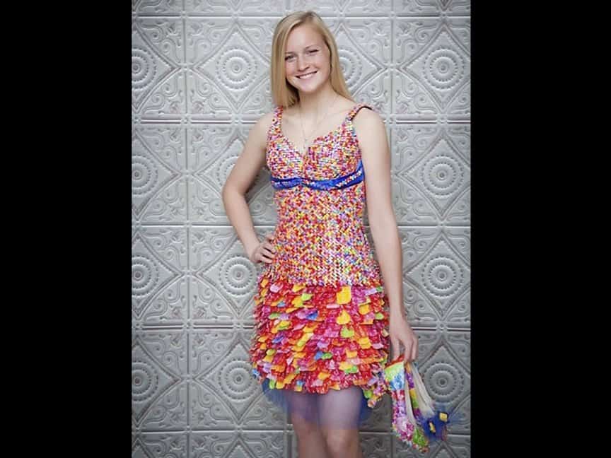 20 Of The Ugliest Prom Outfits You've Ever Seen - Page 5 Of 5 Project Runway became famous when it asked its clothing designer competitors to make trash into couture. But just because it looks great on TV doesn't mean ... - 20 Of The Ugliest Prom Outfits You've Ever Seen - Page 5 Of 5