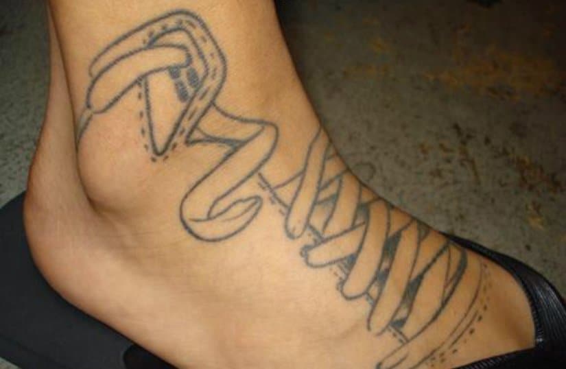 10 crazy foot tattoos that are actually awesome 10 crazy foot tattoos that are actually awesome