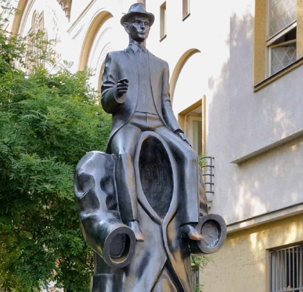 10 Of The Weirdest Statues Ever Made Page 4 of 5