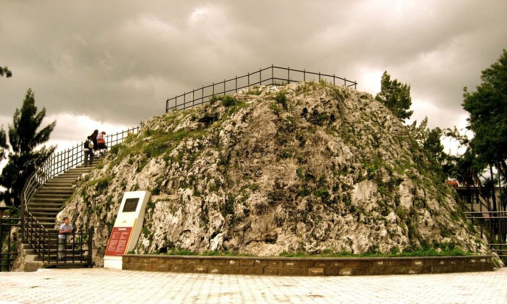 Erie lake ohio water kelleys island much shutterstock worldatlas proposed lawyering means bill might rights shores sunset smartertravel thecentersquare 10 Weird And Interesting Facts About Mexico