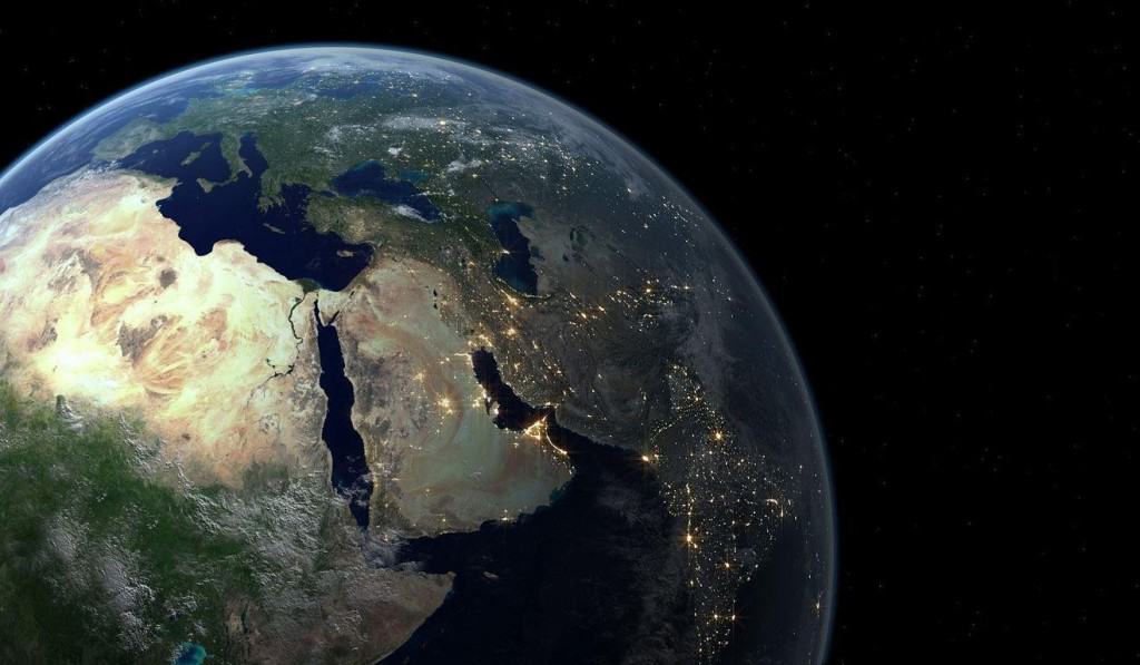 10 Amazing Facts About Planet Earth